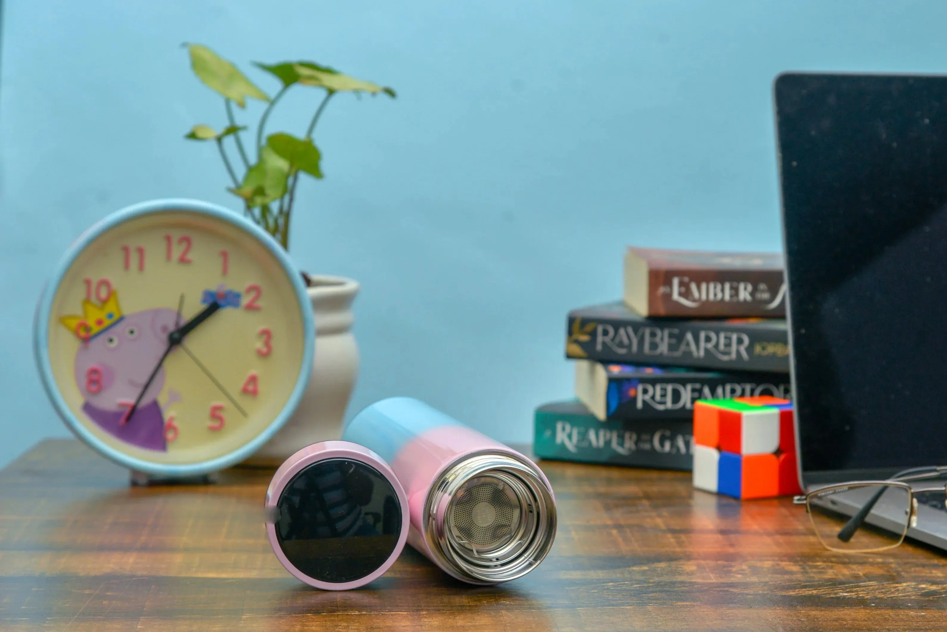 Customized Bottle with Temperature display - Pastel Shade