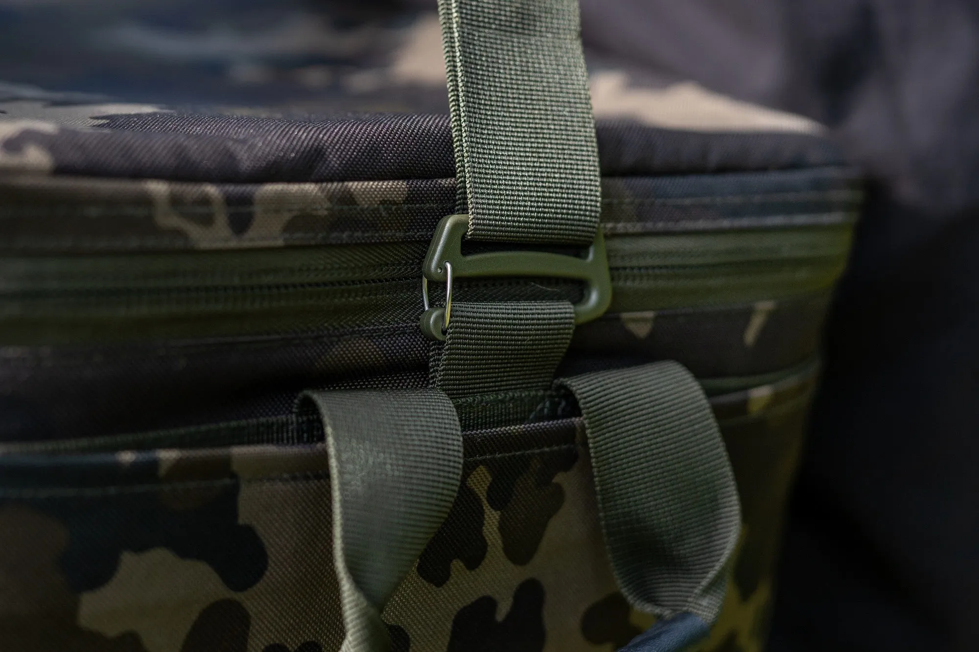 KORDA Compac Cool Bag Dark Kamo