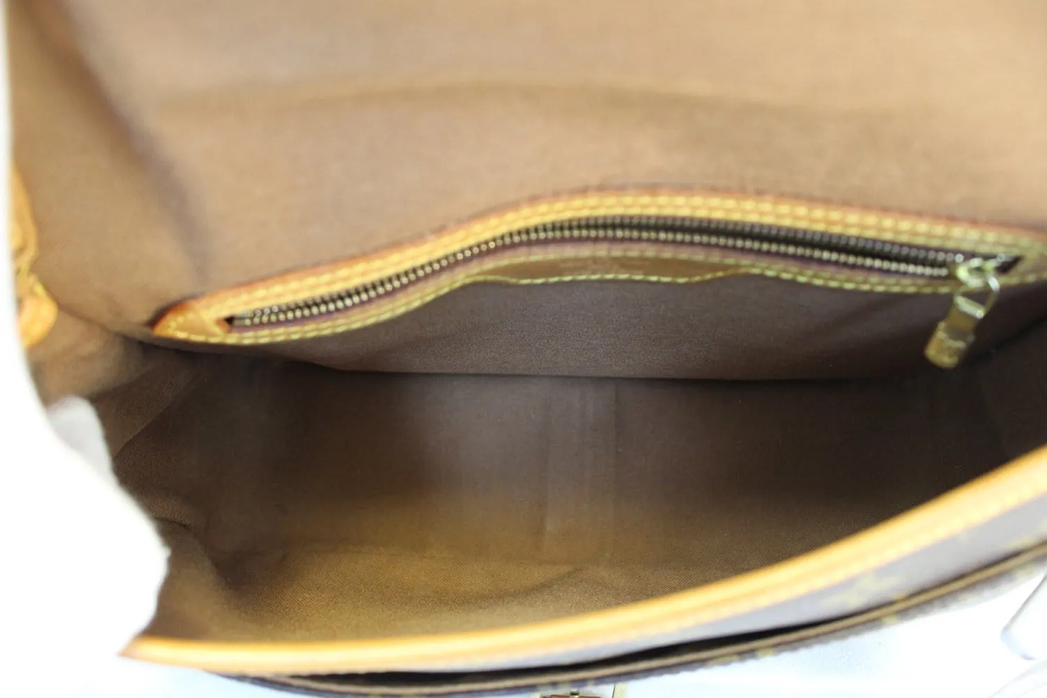 LOUIS VUITTON Monogram Canvas Sologne Messenger Bag