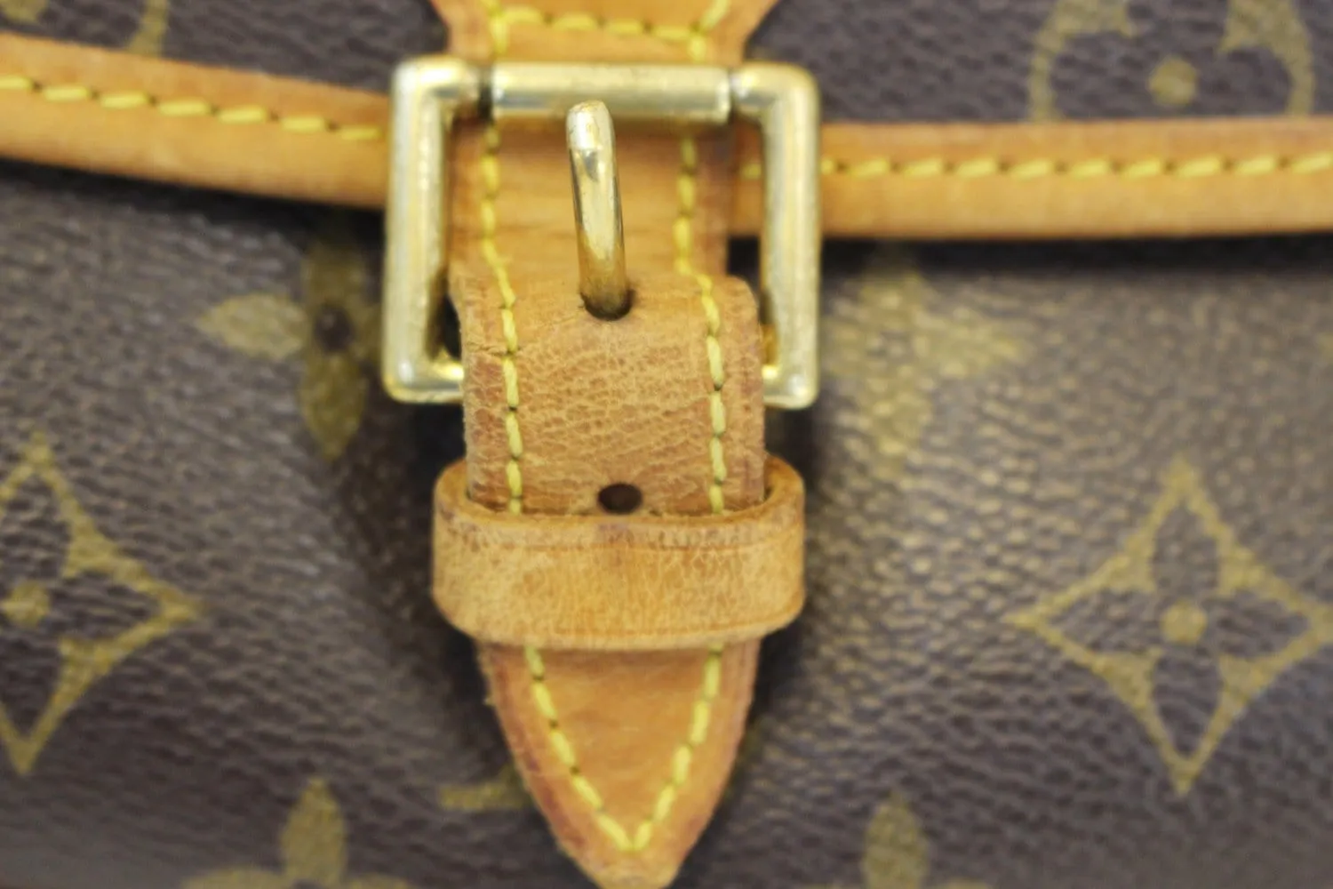 LOUIS VUITTON Monogram Canvas Sologne Messenger Bag