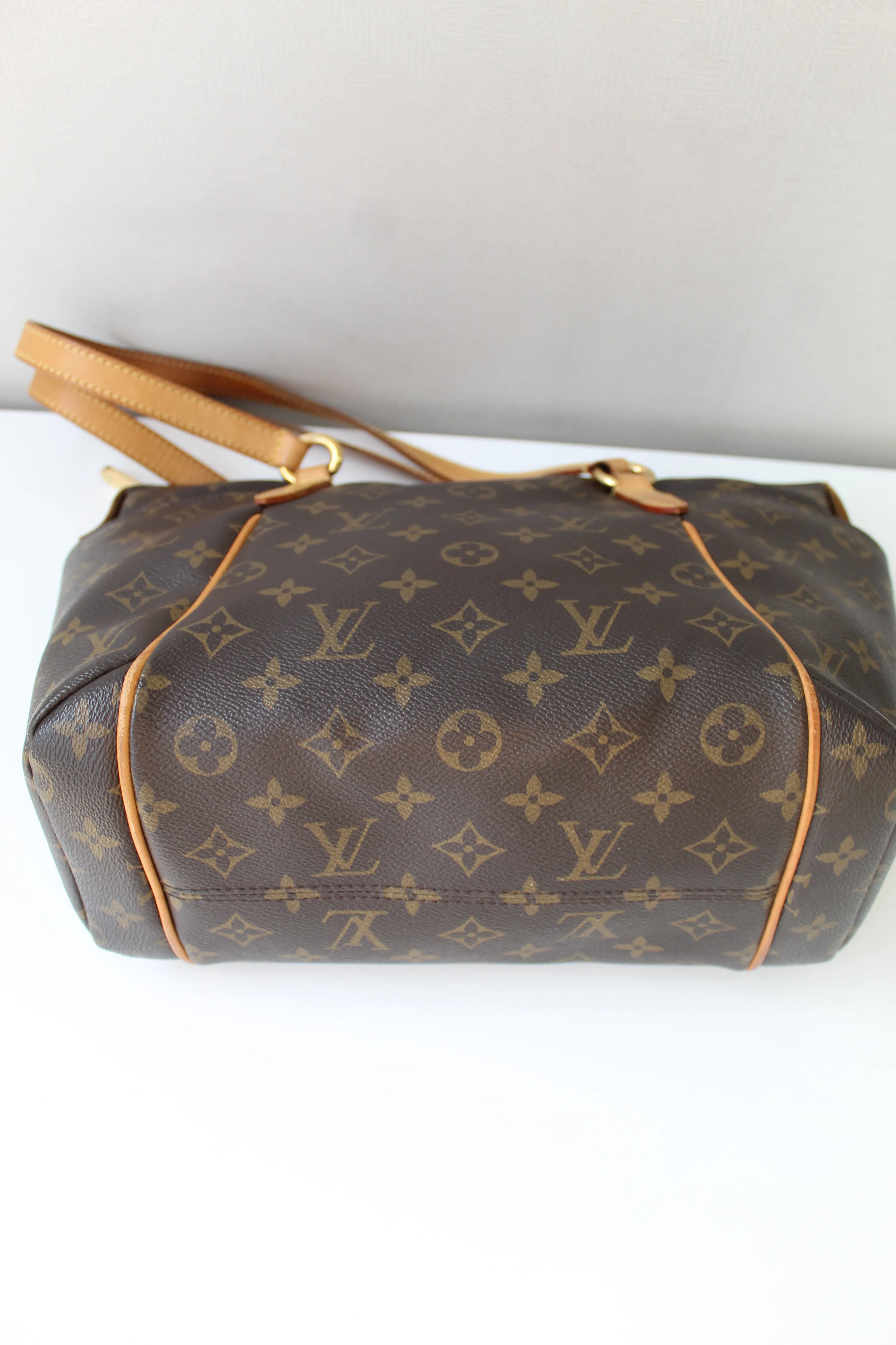 Louis Vuitton Totally PM