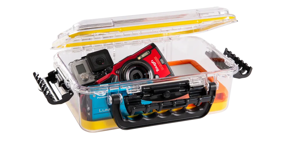Plano Guide Series™ Waterproof Case (Medium)